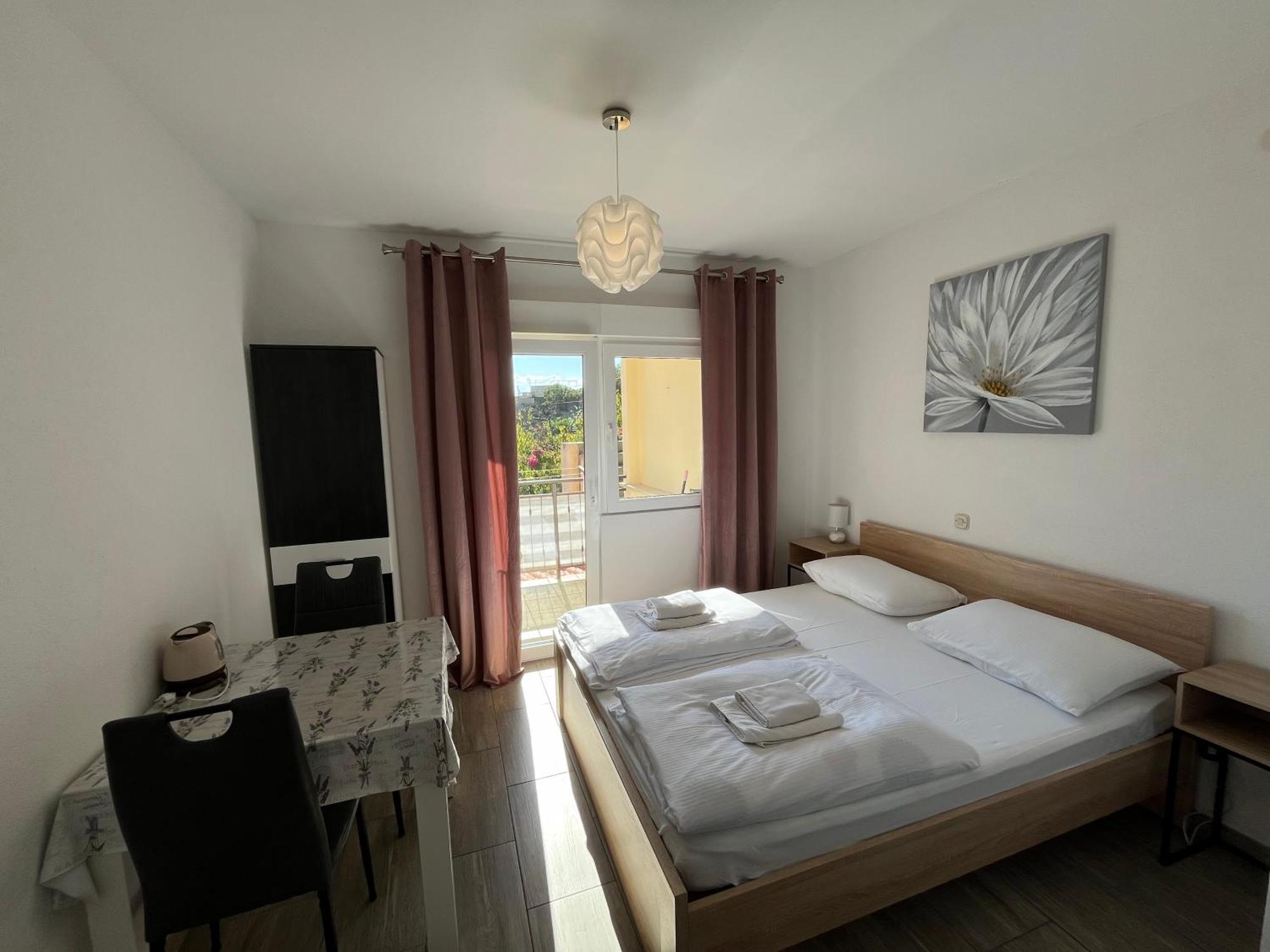 Apartmani Lisicina Omiš Esterno foto